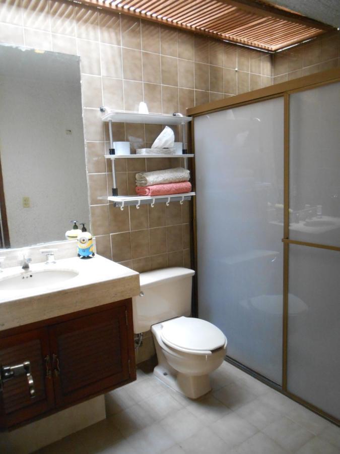 Amplia Cerca De Andares Homestay *